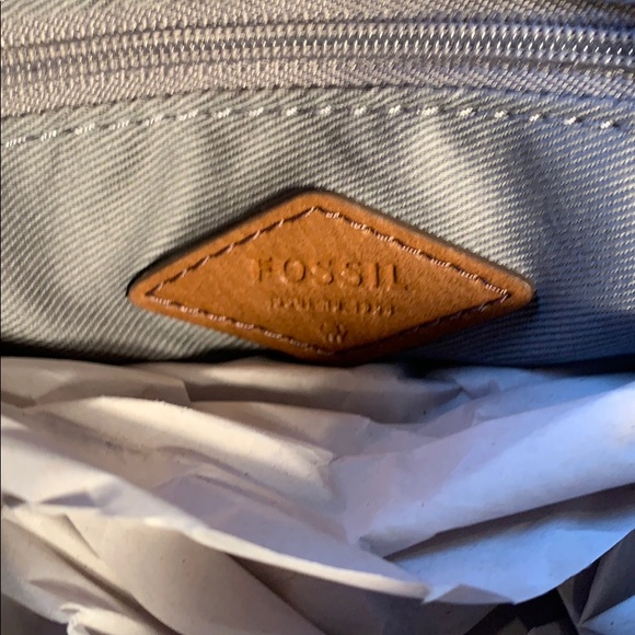 Fossil Jenna Crossbody Camera Bag NWT *Host Pick* - Picture 6 of 7